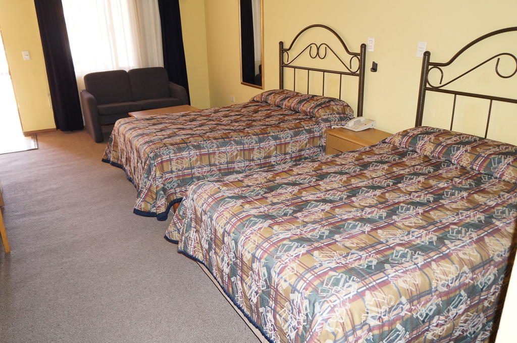Maria Luisa Inn & Suites Juarez  ห้อง รูปภาพ