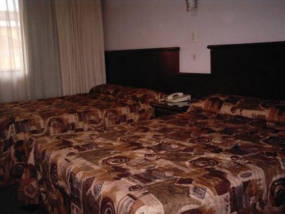 Maria Luisa Inn & Suites Juarez  ห้อง รูปภาพ