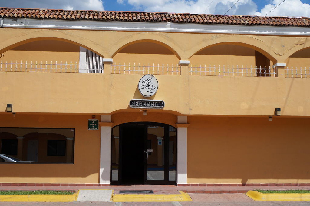 Maria Luisa Inn & Suites Juarez  ภายนอก รูปภาพ